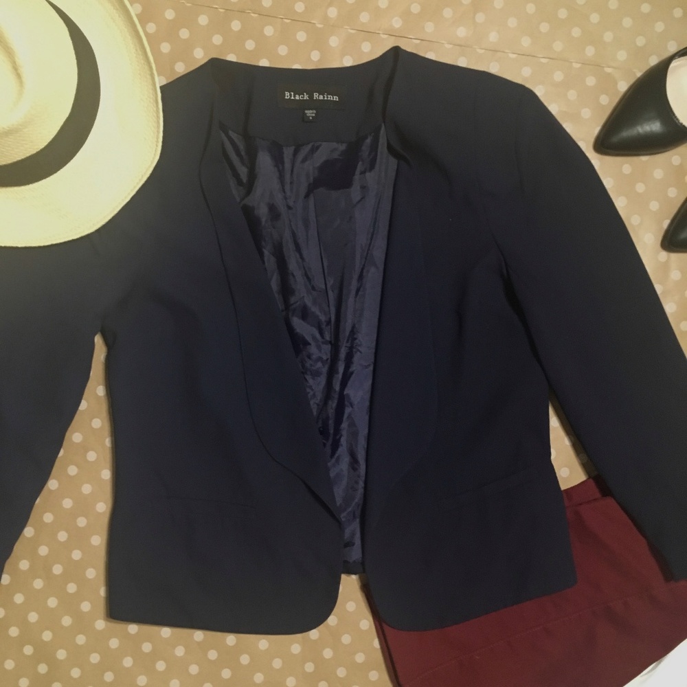 CLOSET CLOSING 8/15 -Black Rainn Open Front Blazer
